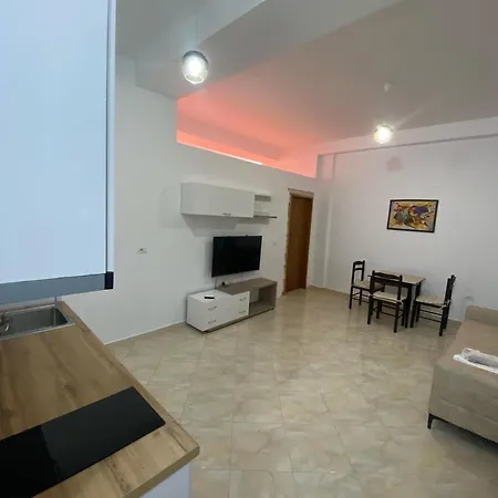 Alessio 3 Apartment *